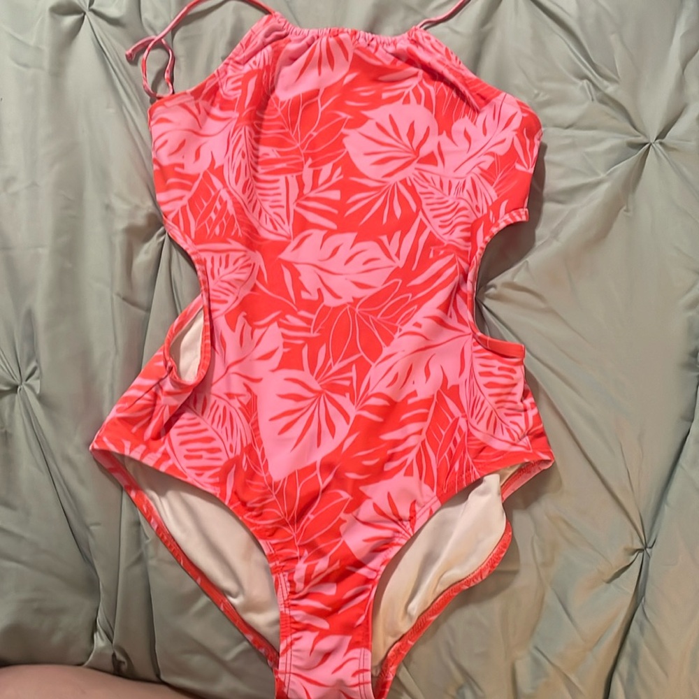 Girls Old Navy, swimsuit size extra large
